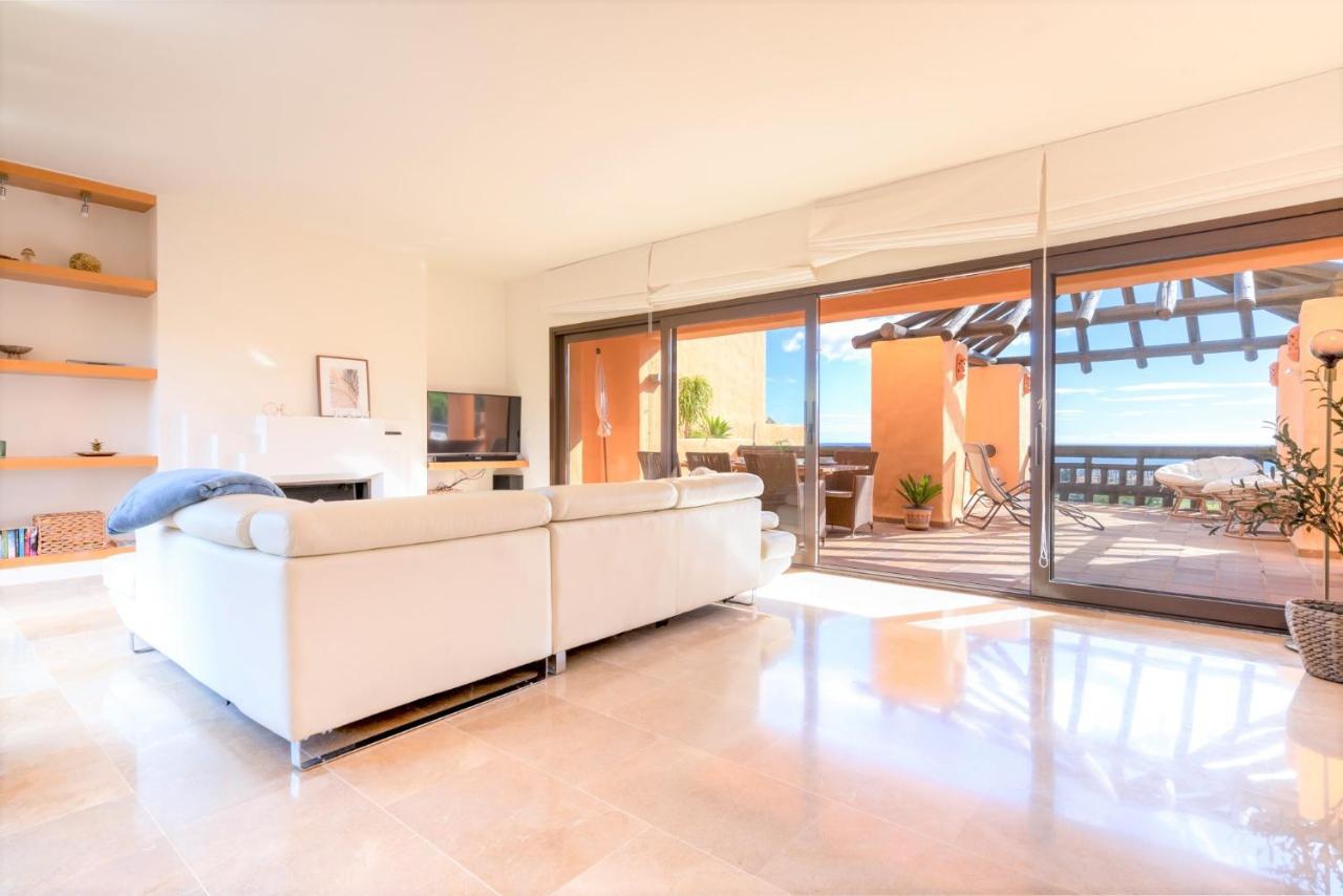 9 Penthouse With Amazing Sea Views, Close To Golf Manilva Duquesa Exterior foto