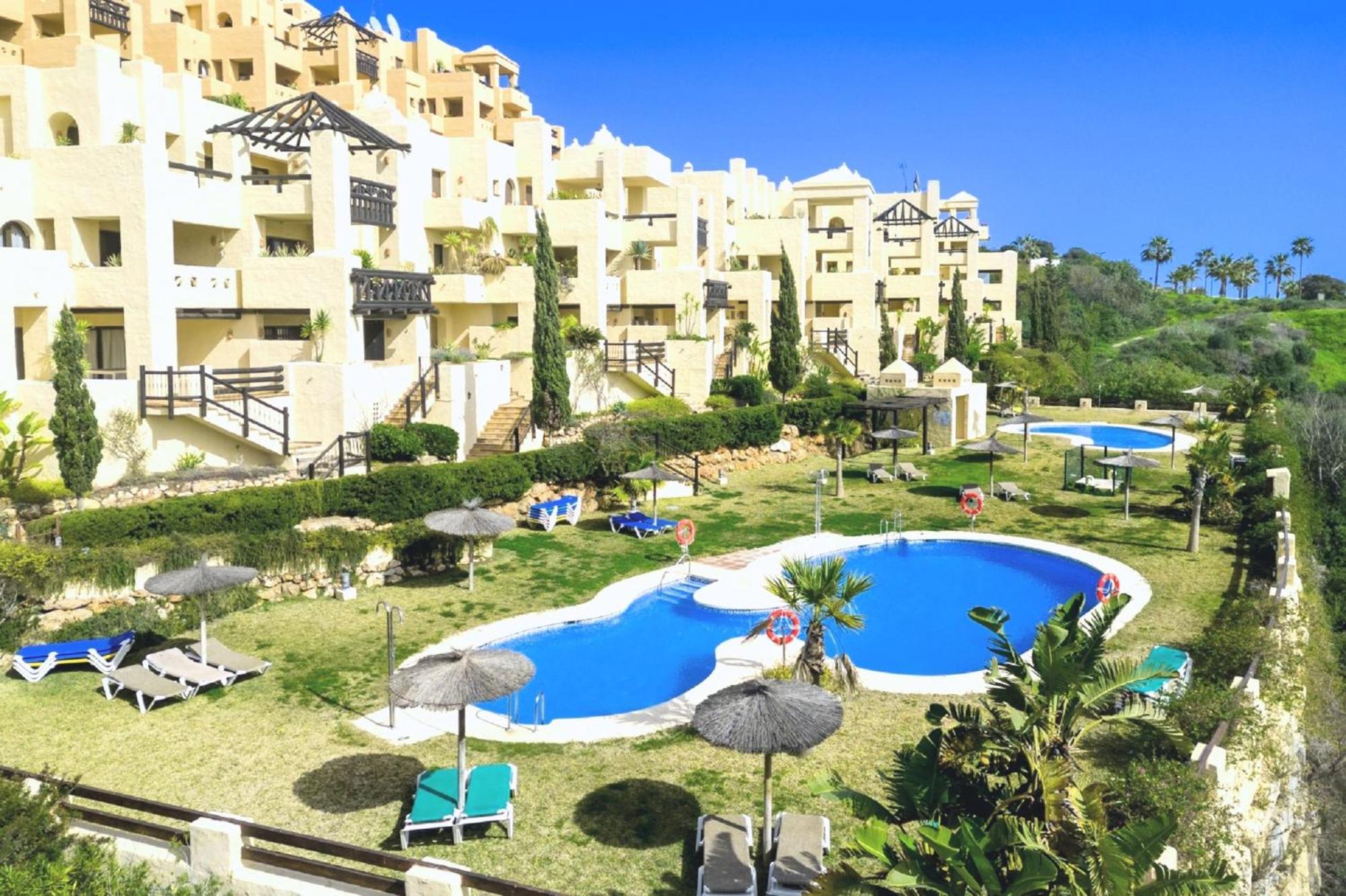 9 Penthouse With Amazing Sea Views, Close To Golf Manilva Duquesa Exterior foto